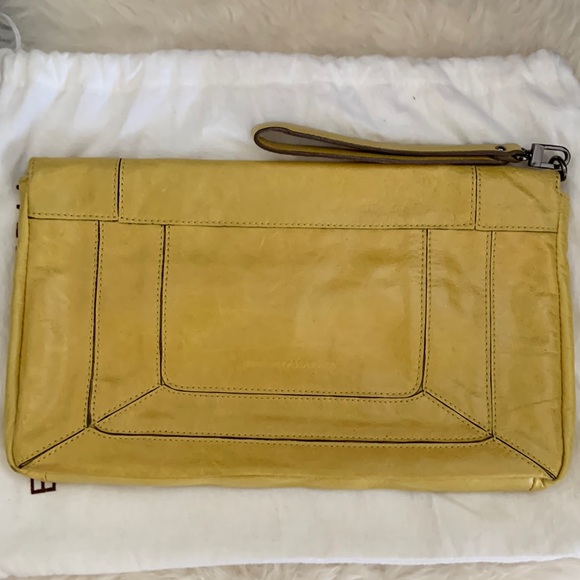 BCBG leather clutch/wristlet - Picture 6 of 7